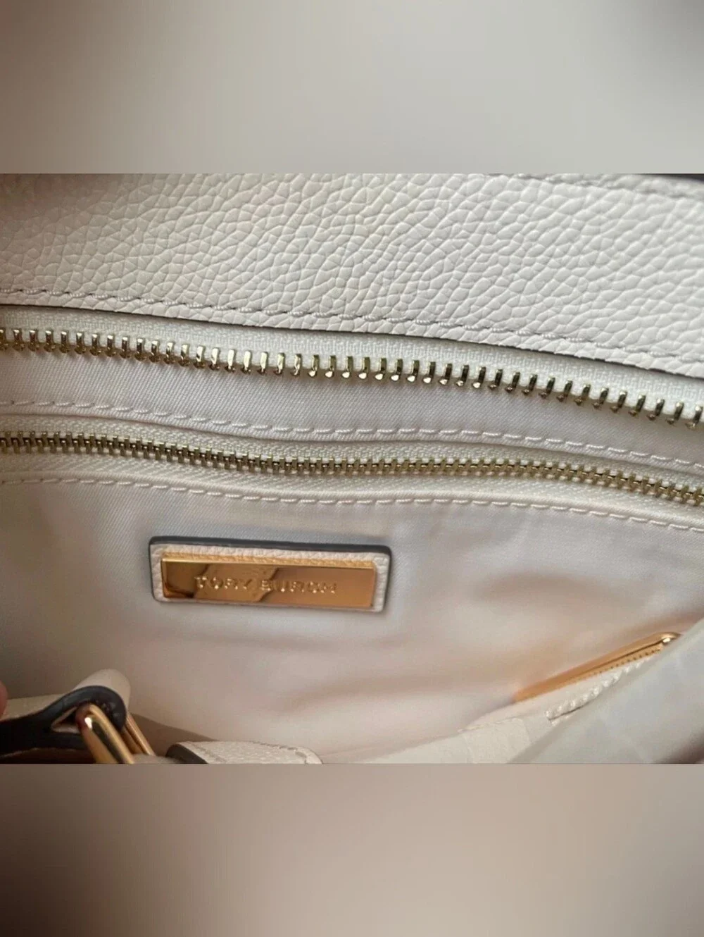 NWT Tory Burch Blake Swingpack Crossbody Clutch Leather Bag – Ivory/Off-White